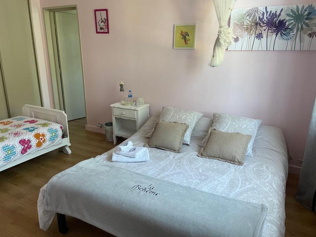 La Boheme Bed & Breakfast Francastel Dış mekan fotoğraf